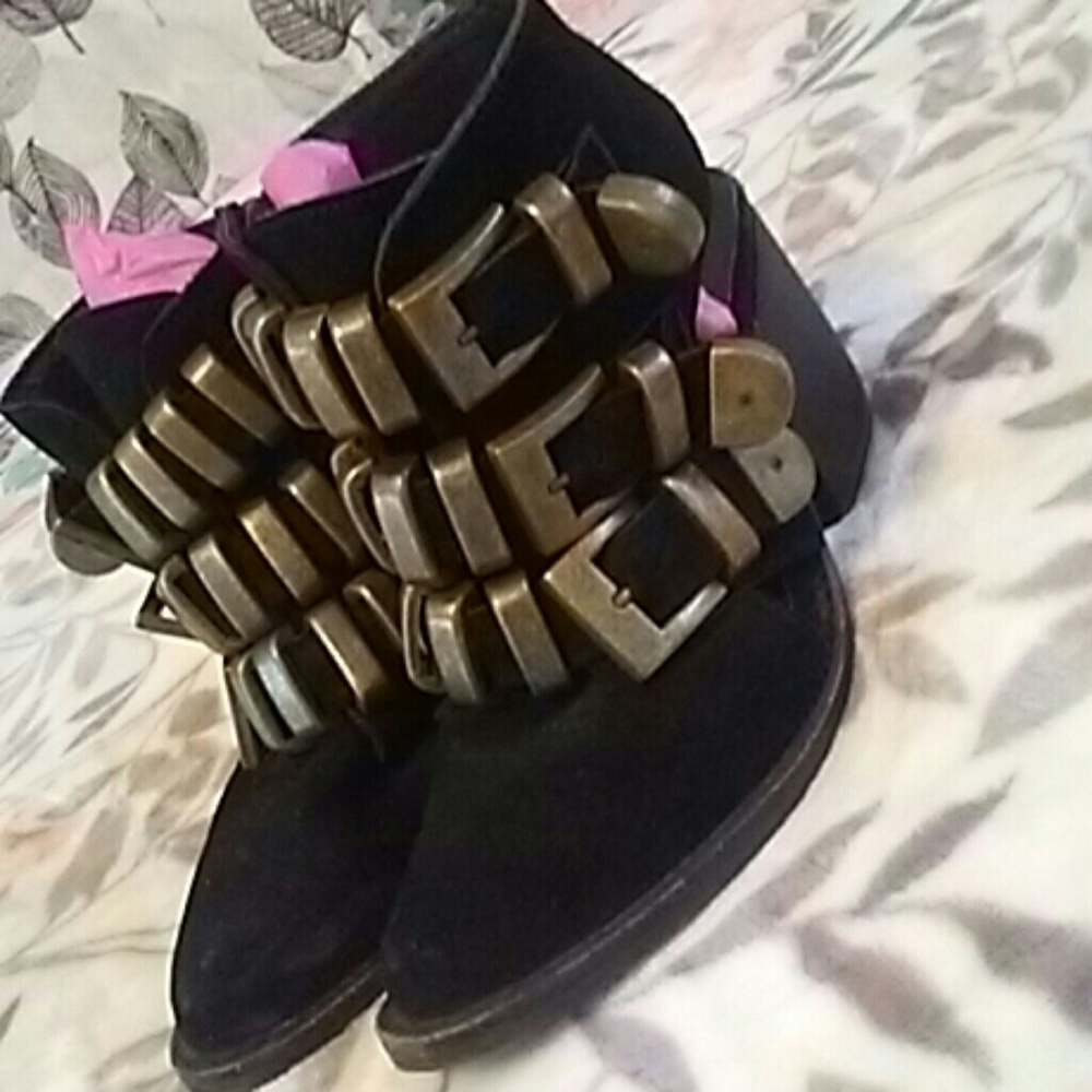 Jeffrey Campbell suede ankle pump size 7